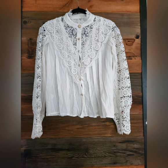 Tops - White Victorian Lace Button-Up Blouse With Beautiful Pearl Like Buttons XL